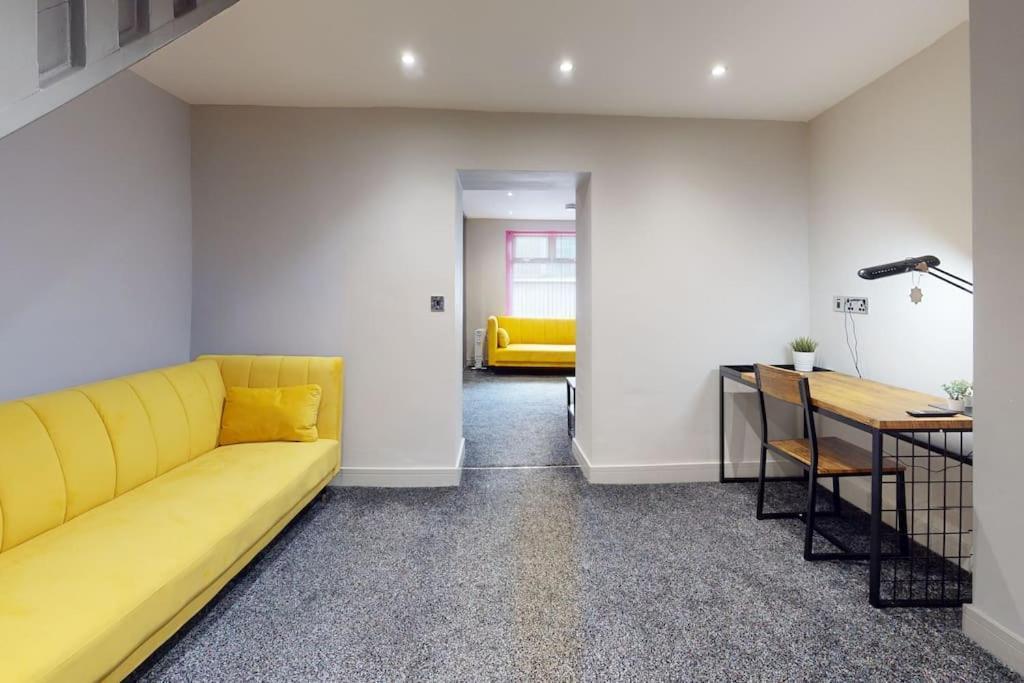 Neat Retreat Graig Pontypriddヴィラ エクステリア 写真