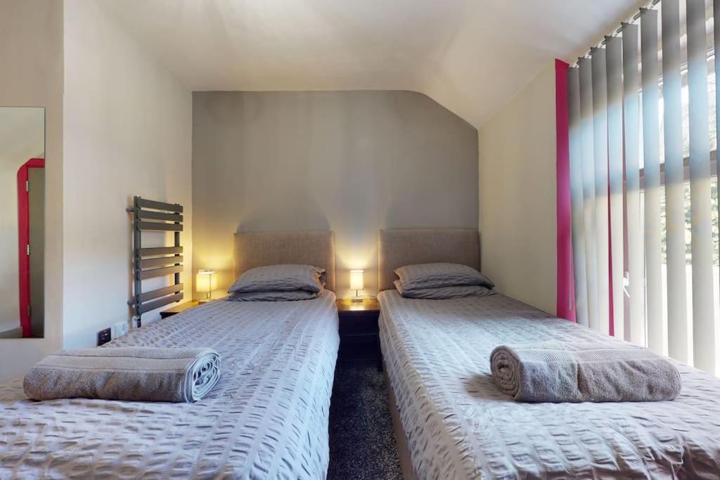Neat Retreat Graig Pontypriddヴィラ エクステリア 写真